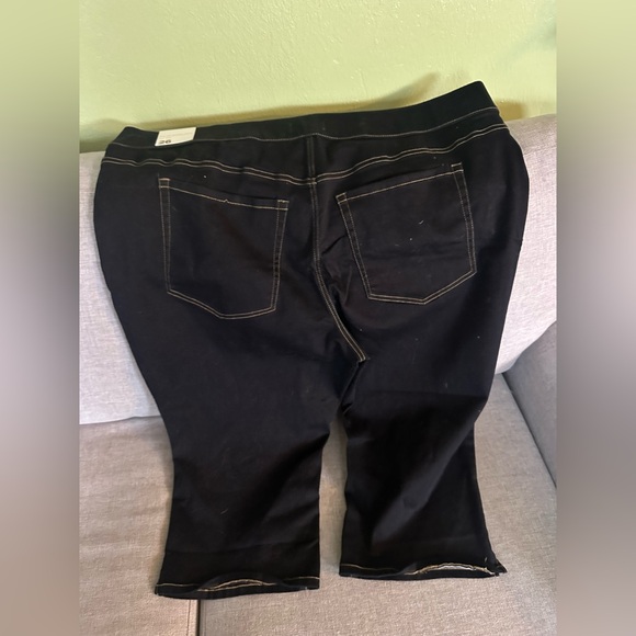 Lane Bryant Denim Capris - Picture 2 of 3